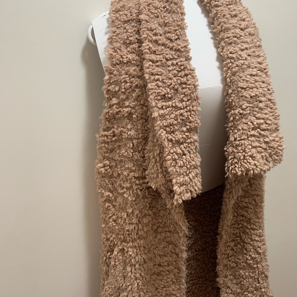 Coffee Shop New York Women’s Tan Fluffy Cardigan Size L